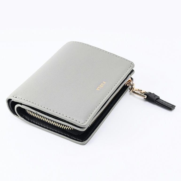 FURLA（フルラ） 二つ折り財布 カメリア コンパクト ジップウォレット