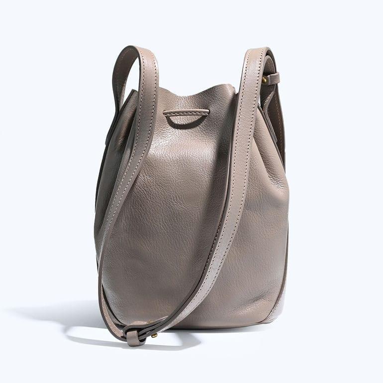 IL BISONTE（イルビゾンテ） ショルダーバッグ バケットバッグ Tessa 