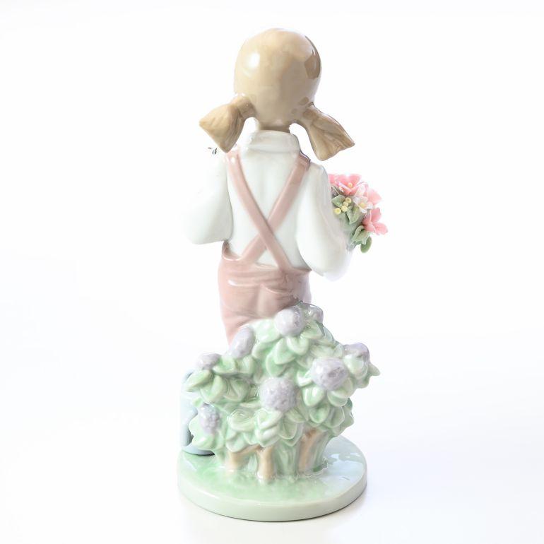 LLADRO リヤドロ 小鳥と話す少女 フィギュア 人形 女性 女の子 LLADRO リヤドロ 小鳥と話す少女 フィギュア 人形 女性 女の子