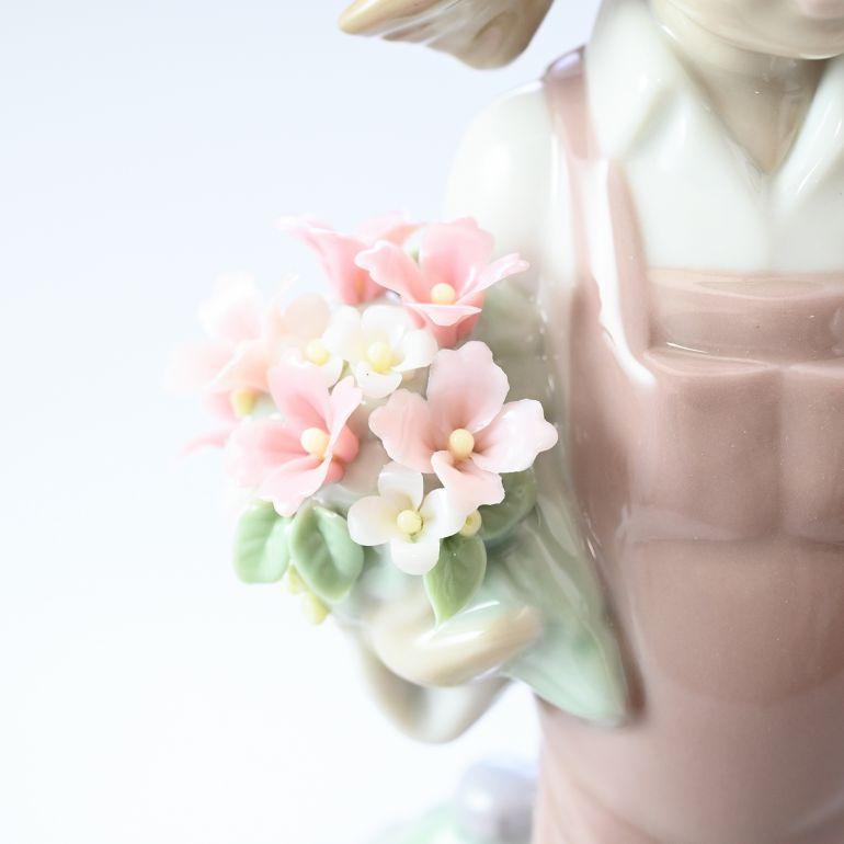 LLADRO リヤドロ 小鳥と話す少女 フィギュア 人形 女性 女の子 LLADRO リヤドロ 小鳥と話す少女 フィギュア 人形 女性 女の子