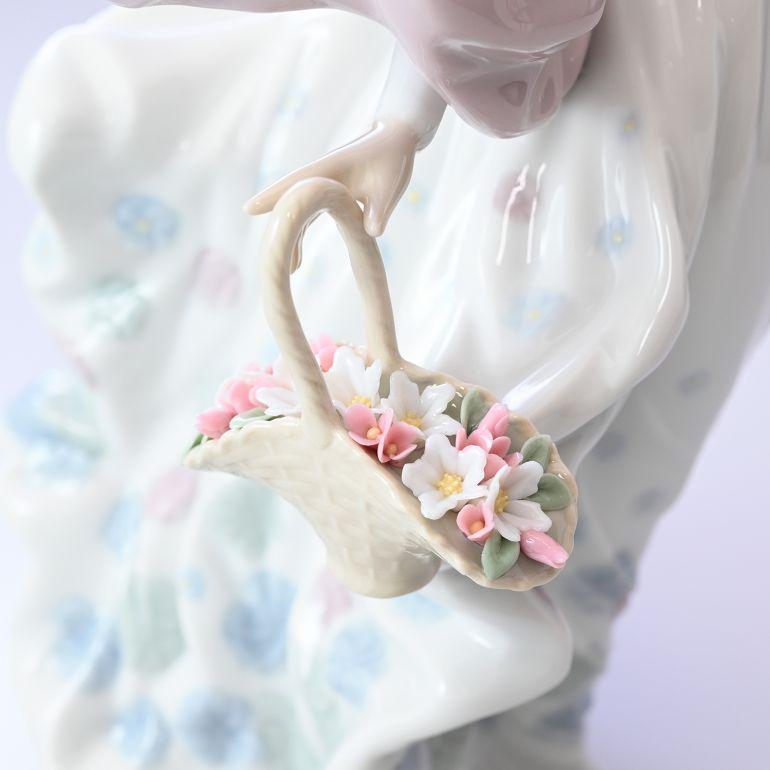 LLADRO リヤドロ 春の輝き フィギュア 人形 女性 リアドロ LLADRO リヤドロ 春の輝き フィギュア 人形 女性 リアドロ