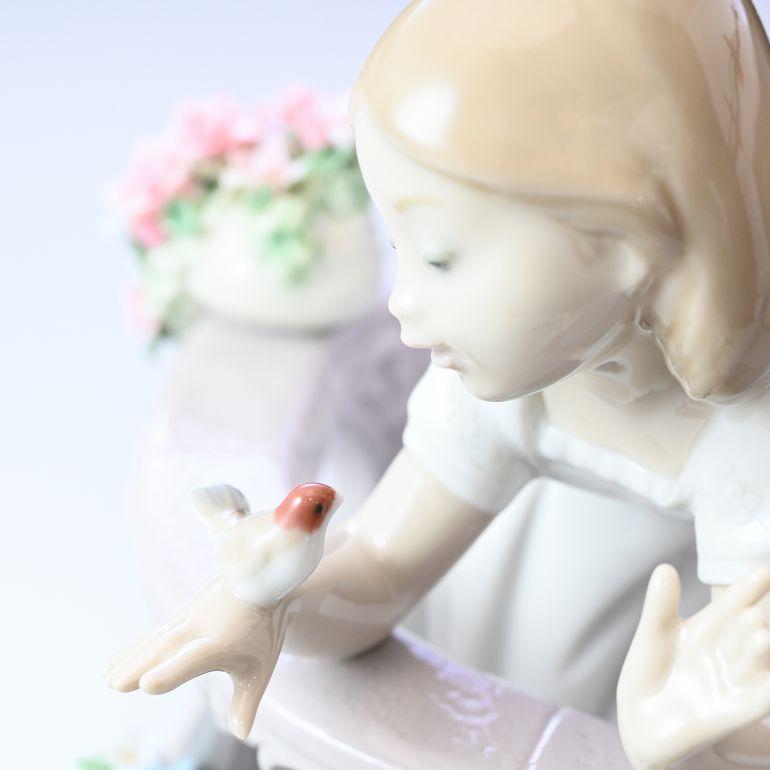 LLADRO リヤドロ バルコニーの朝 フィギュア 人形 女性 女の子 LLADRO リヤドロ バルコニーの朝 フィギュア 人形 女性 女の子