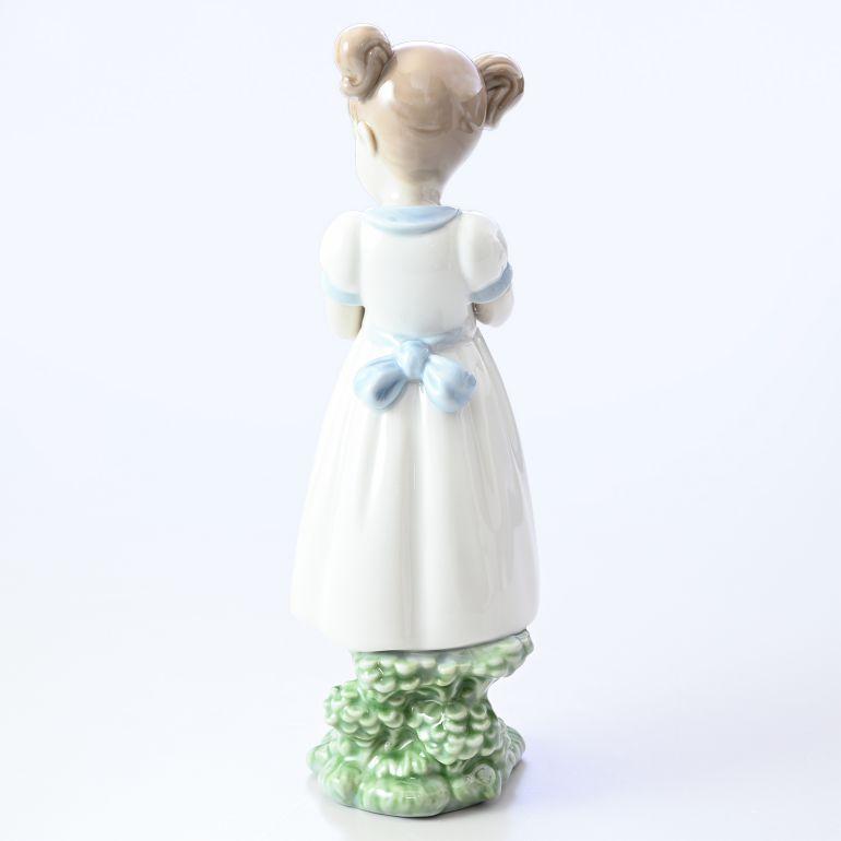 LLADRO リヤドロ 素敵なお花 フィギュア 人形 女性 女の子 LLADRO リヤドロ 素敵なお花 フィギュア 人形 女性 女の子