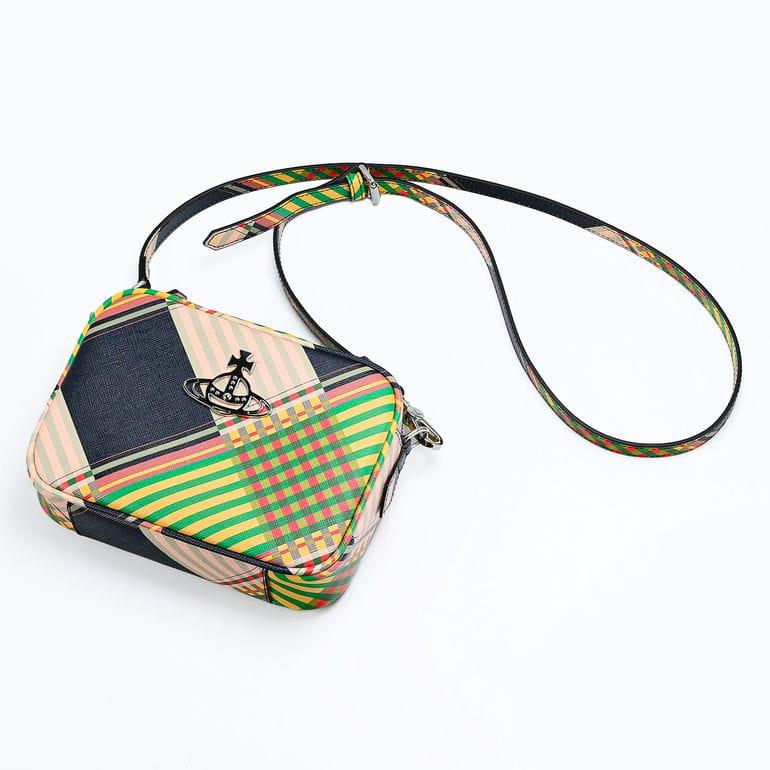Vivienne Westwood（ヴィヴィアンウエストウッド） カメラバッグ