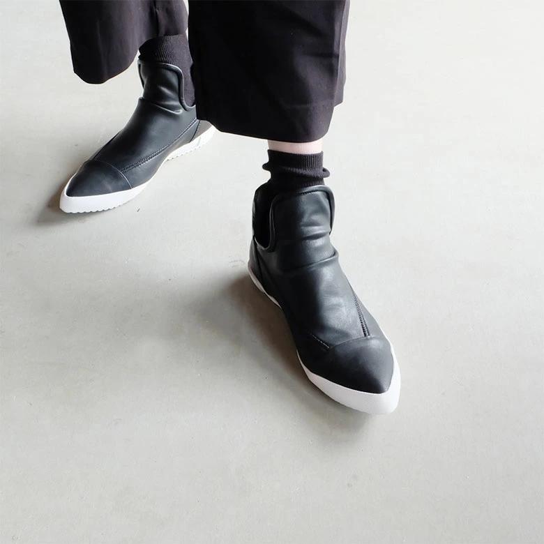 訳あり美品☆MANA ストレッチスニーカー ポインテッドトゥ ブラック 24cm 訳あり美品☆MANA ストレッチスニーカー ポインテッドトゥ