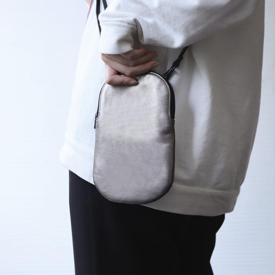 ショルダーポーチ 天然皮革 牛革 スマホポシェット カード入れ レディース 高級 S.O.A Gunmeta ショルダーバッグ |  | 09