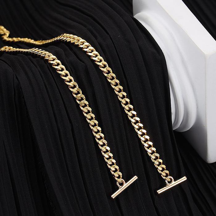 メタルチェーン ショルダーストラップ お財布をショルダーに