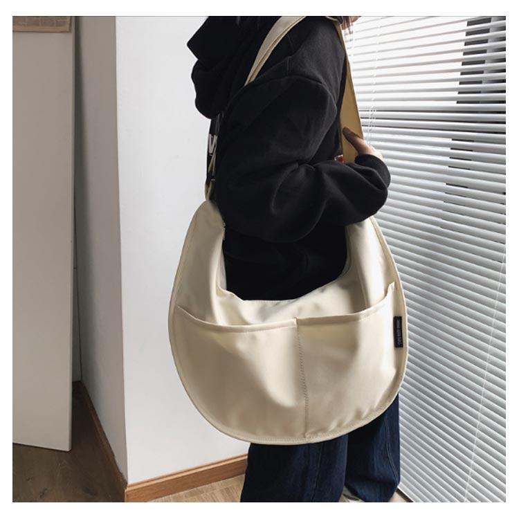 A4 通勤 レディース 大容量 カバン メンズ 通学 軽量 ショルダーバッグ