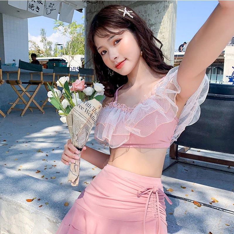 人気No.1/本体 水着フィットネス水着 体型カバー 水着 レディース ビキニ ラッシュガード ショートパンツ レギンス ノンワイヤー フィットネス水着 水着 レディース ビキニ ラッシュガード ショートパンツ レギンス 上下4点セット ノンワイヤー パット入り ブラック マルチカラー M L ハイウエストパンツ 体型カバー リーフ柄 無地 海 プール ベビースイミング レディース S M L LL