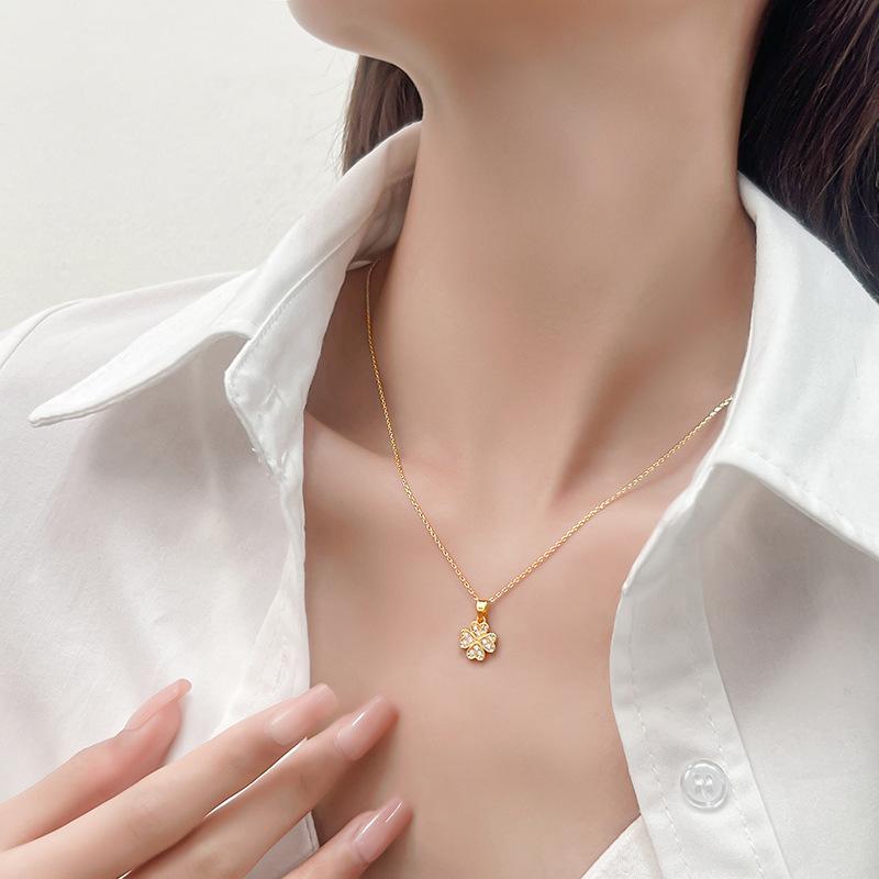 ネックレス 可愛い 回転 くるくる回る アクセサリー 可愛い 四つ ネックレス 可愛い 回転 くるくる回る アクセサリー 可愛い 四つ