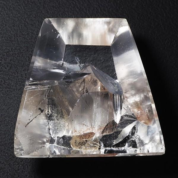 クォーツインクォーツ（貫入水晶）ルース 28x16x11mm #NJ073