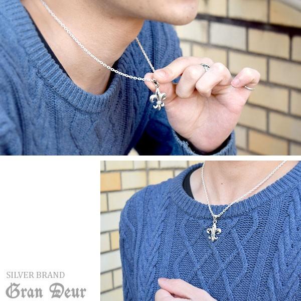GRAN DEUR フルール ド リス ペンダントヘッド メンズ シルバー ユリ