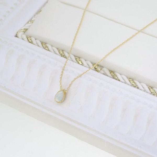 ドロップ ゴールドネックレス(チェーン付きペンダント) ティアドロップ 涙滴 しずく 一粒 粒 ストーン 18金