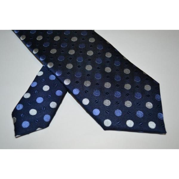 ネイビー（紺）地にブルー、うすブルーの水玉（ドット）8mm柄ネクタイ