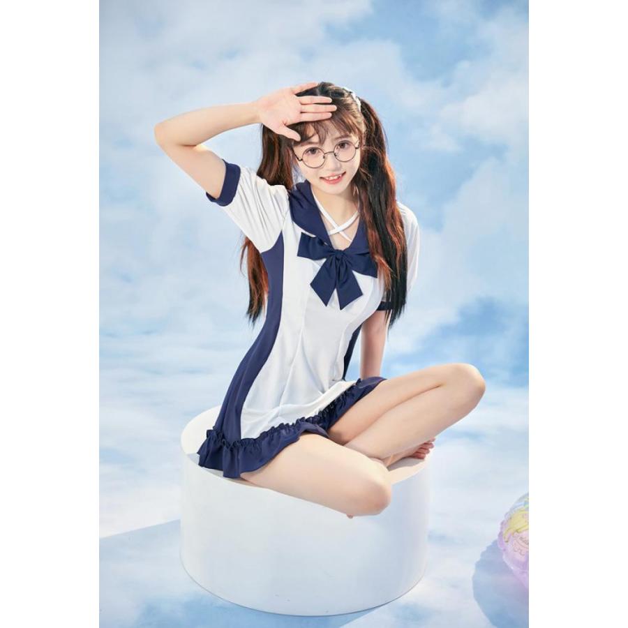 水着 みたい な 服