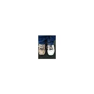 【並行輸入品】Quick Care BIG SHOE 32 oz ATHLETIC SNEAKERS SHOE CARE CLEANER \u0026の画像