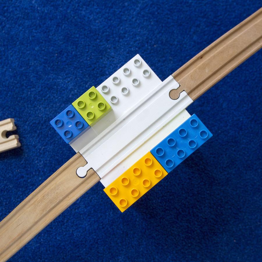 ブロックプラットフォームストレート 木製列車の線路とブロック/レンガを接続 ユニバーサル互換コネクターライザー ベースプレート ( 並行輸入品｜allinone-d｜07