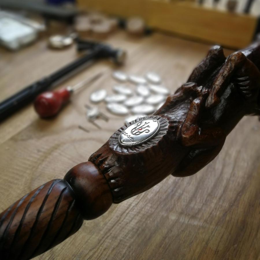 【並行輸入品】GC Artis Wooden Walking Cane   Handcrafted, Carved, Fashionableの画像