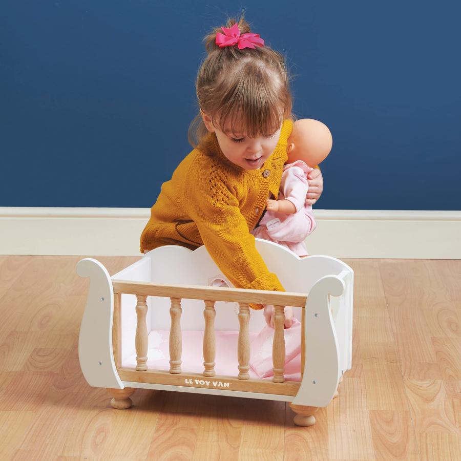 【並行輸入品】ルトーイヴァンTV600ドールベビーベッド、ホワイト Le Toy Van   Educational Wooden Toy Roの画像