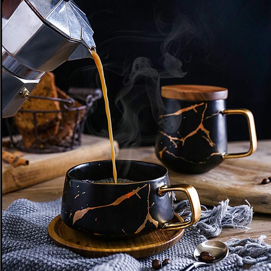 【並行輸入品】Coffee Mug, Tea Cup, Ceramic Cup, Gold Design, with Wooden Sauceの画像