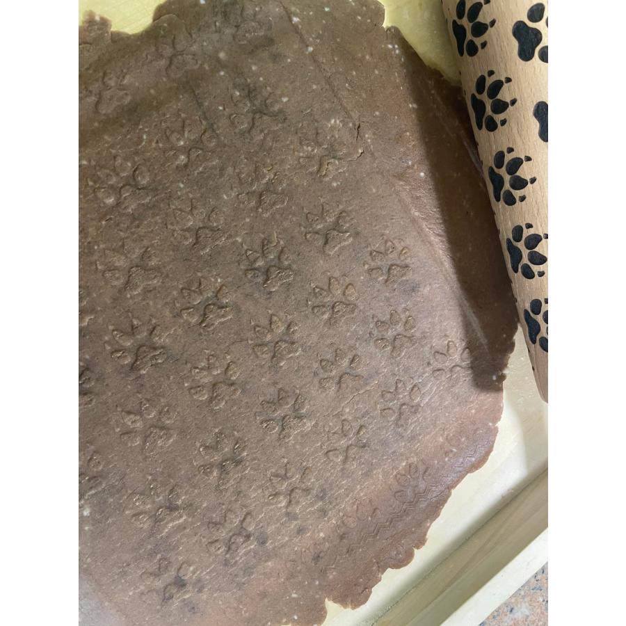 【並行輸入品】efo Embossed Rolling Pin with Engraved Kitty Pawprints Designの画像