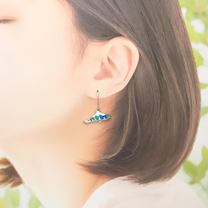 HM　イヤリング　シルバー　ネオンブルー ハワイアンジュエリー ピアス イヤリング シルバー オパール シャーク