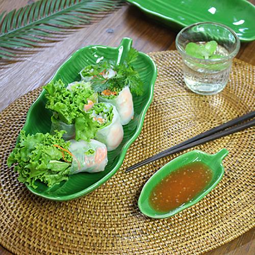 ハワイ トレイ お皿 陶器 食器 プレート 小皿 醤油皿 バナナリーフ 葉