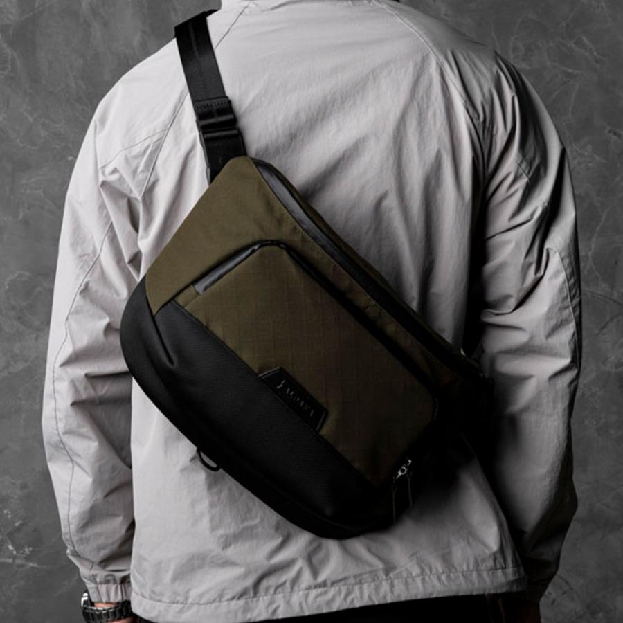 ALPAKA 【公式】BRAVO SLING MAX V2 AXOGRID スリング ボディバッグ