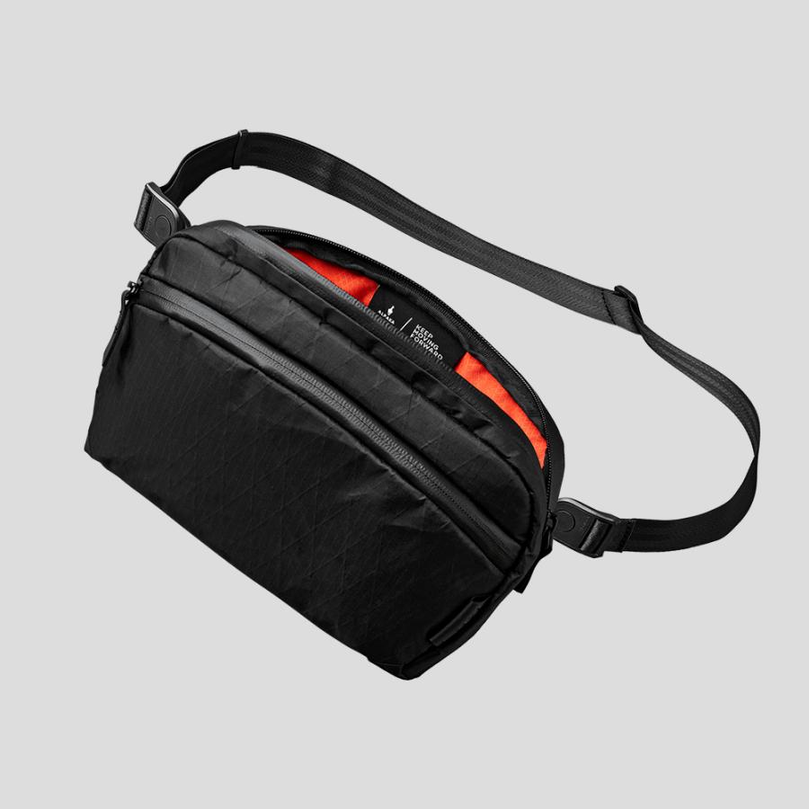 ALPAKA FLIGHT SLING (2L) X-PAC ショルダーバッグ スリングバッグ