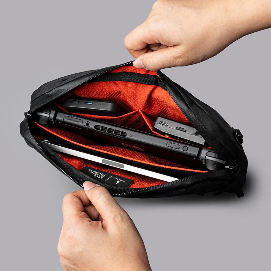 ALPAKA FLIGHT SLING (2L) X-PAC ショルダーバッグ スリングバッグ
