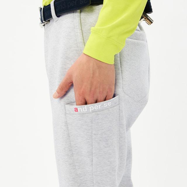 and per se（アンパスィ） ゴルフウェア ロングパンツ 秋 冬 ショット