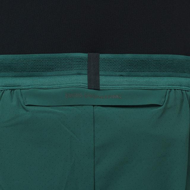 オン メンズ ランニング ショートパンツ/ハーフパンツ 5 Performance Shorts 5インチ パフォーマンスショーツ Onの画像