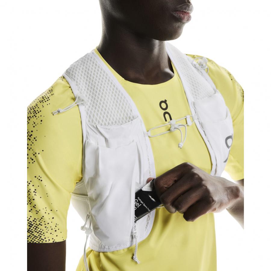 on Ultra Vest Pro　ウルトラベストプロ　S ランニングザック On（オン） 陸上/ランニング バックパック Ultra Vest Pro ウルトラ