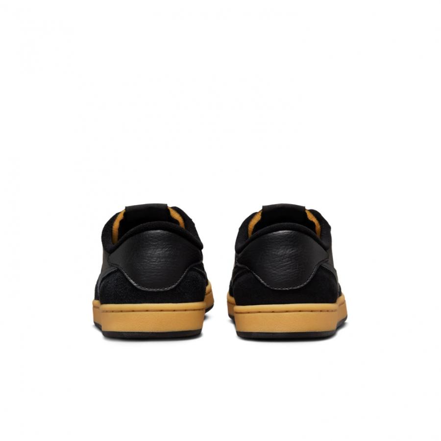 NIKE（ナイキ） SB FC クラシック 909096-008 メンズ スニーカー