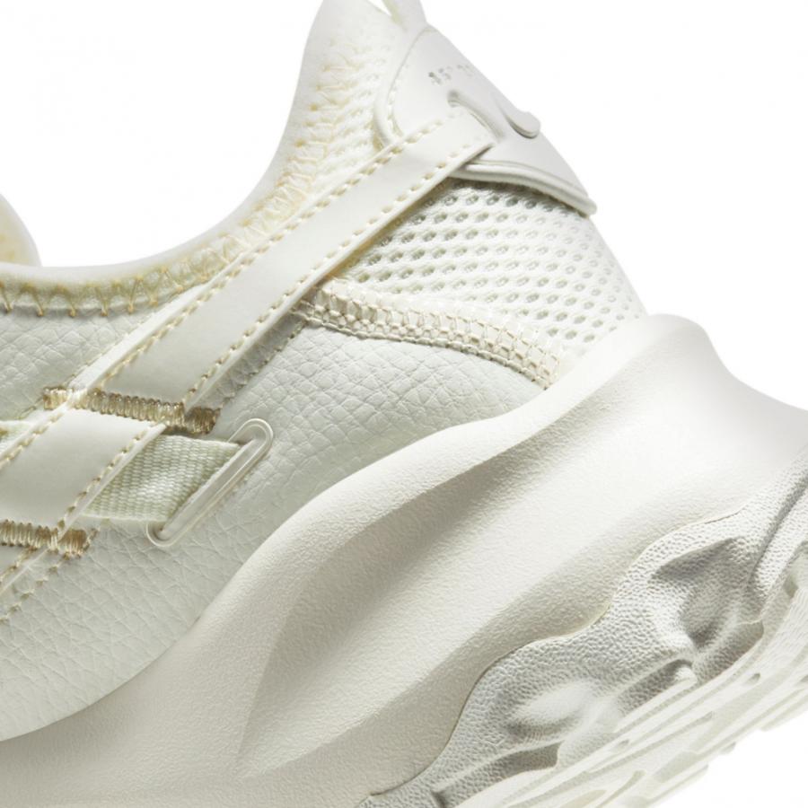 NIKE（ナイキ） ウィメンズ TC 7900 DD9682-100 レディース スニーカー
