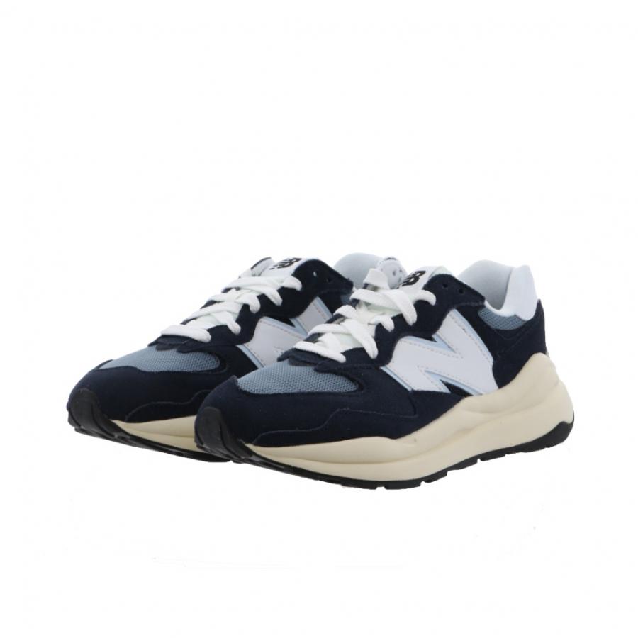 New Balance ネイビー スニーカー　5740 GXB ニューバランスの新定番「5740」が「GORE-TEX」でパワーアップ