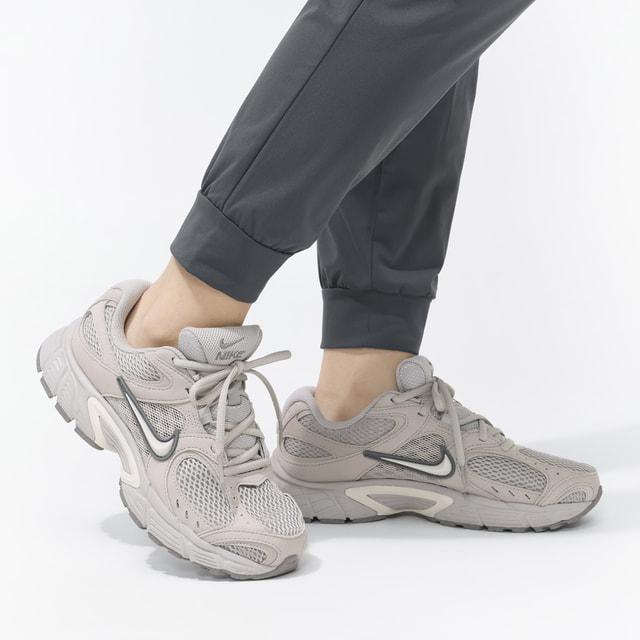 NIKE（ナイキ） ウィメンズV5 RNR II6294-201 レディース スニーカー