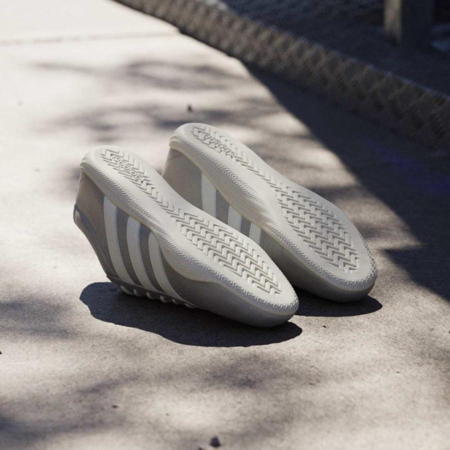 adidas（アディダス） グランドコート ロー JQ7243 レディース