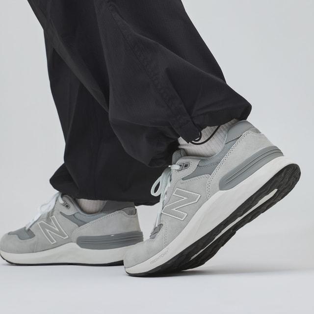 New Balance（ニューバランス） Walking Fresh Foam X 880 v7 M8806HE