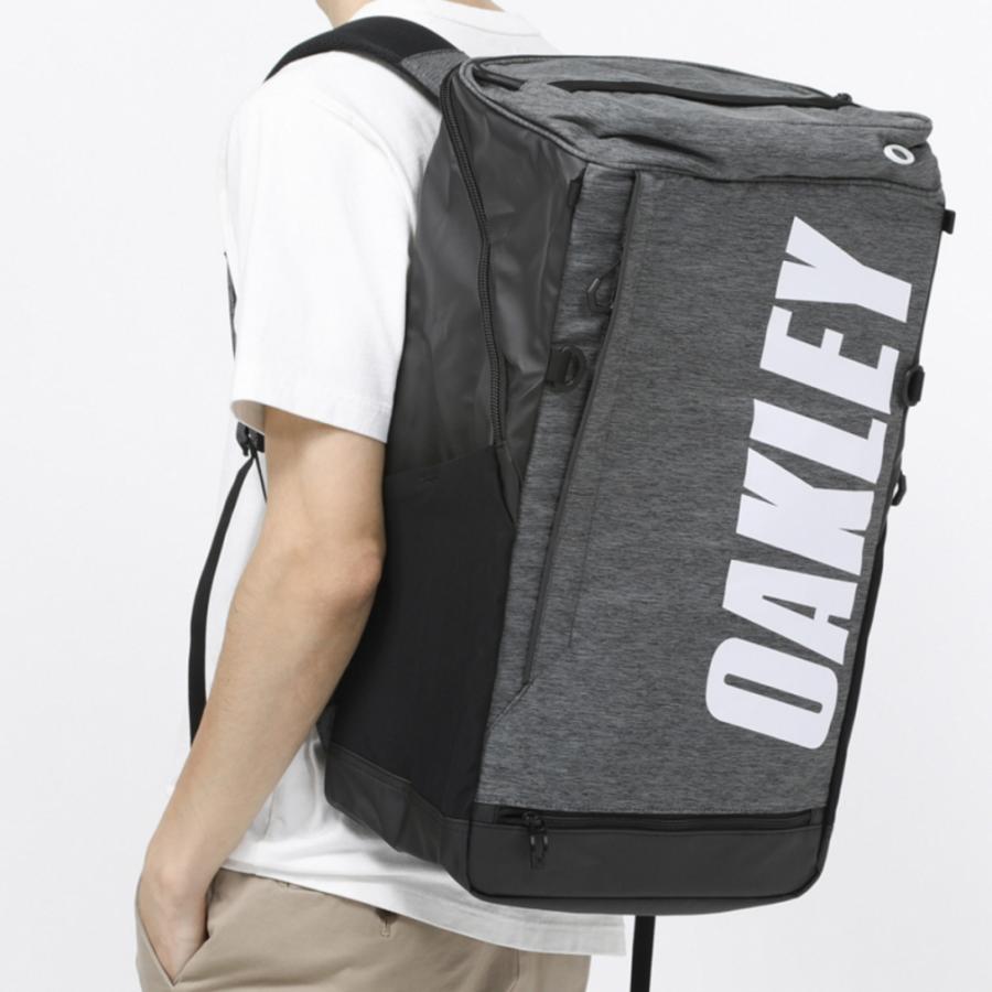 オークリー ESSENTIAL SQUARE PACK XL 6.0 FOS900981 29A ディパック バックパック リュック 40L OAKLEY :4240112302:アルペングループヤフー店 - 通販 - Yahoo!ショッピング オークリー ESSENTIAL SQUARE PACK XL 6.0 FOS900981 29A ディパック バックパック リュック 40L OAKLEY :4240112302:アルペングループヤフー店 - 通販 - Yahoo!ショッピング