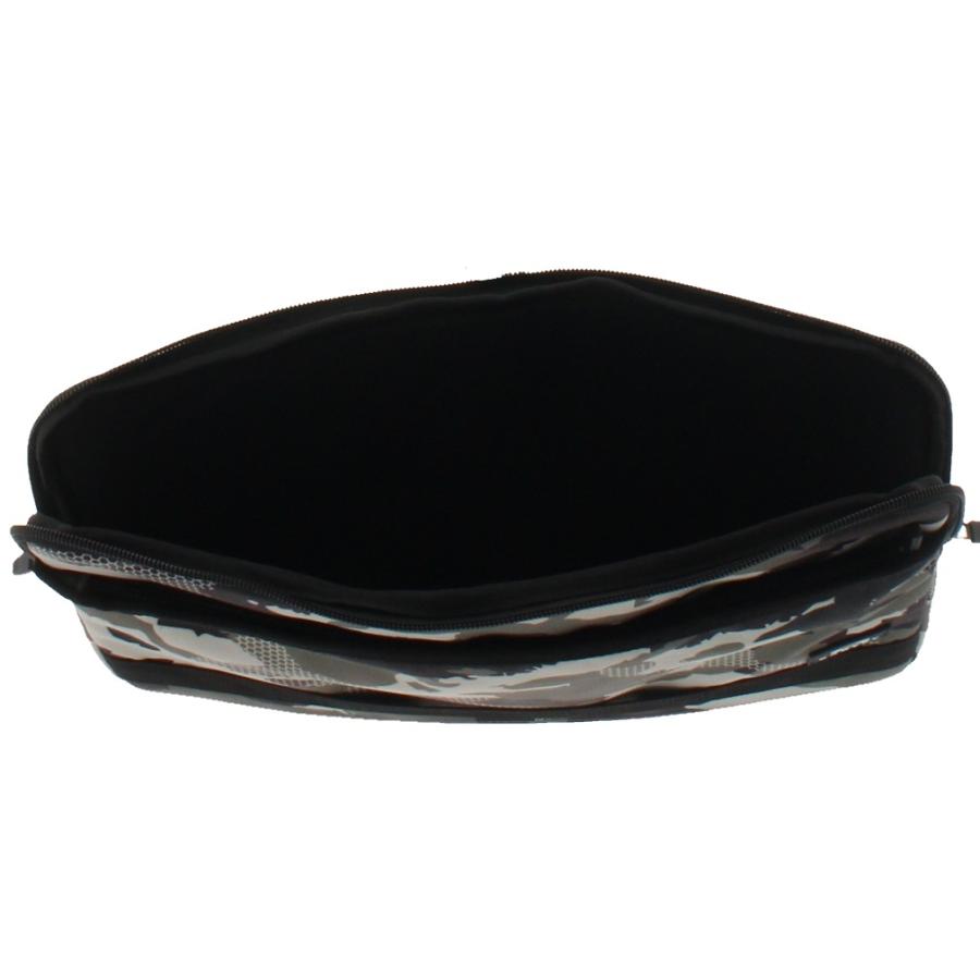 OAKLEY（オークリー） ESSENTIAL PC CASE FOS900765 78Y ポーチ