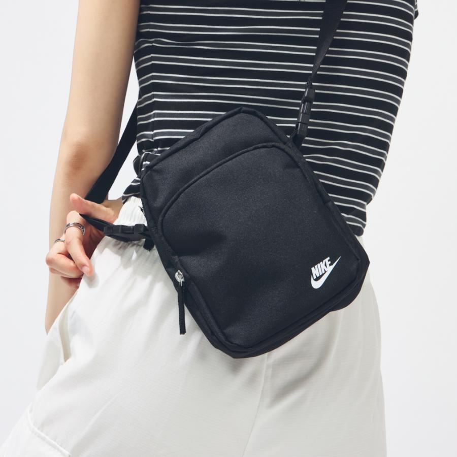 NIKE（ナイキ） ヘリテージ クロスボディ DB0456 ショルダーバッグ