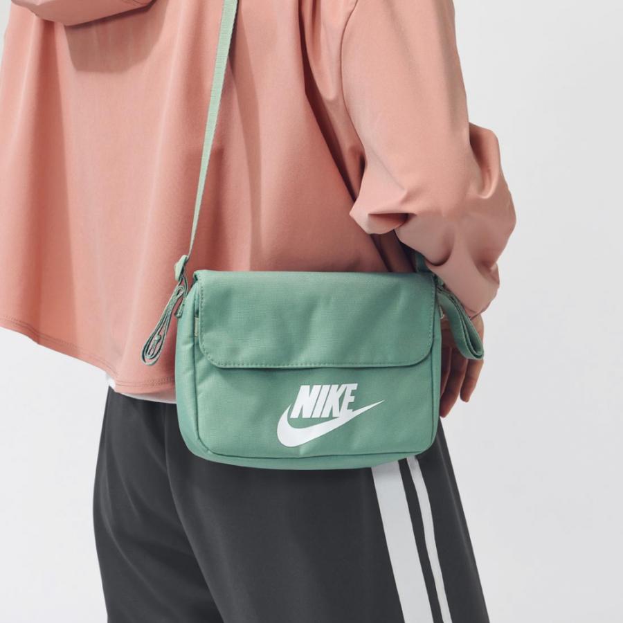 NIKE（ナイキ） ウィメンズ NSW フューチュラ 365 クロスボディ CW9300