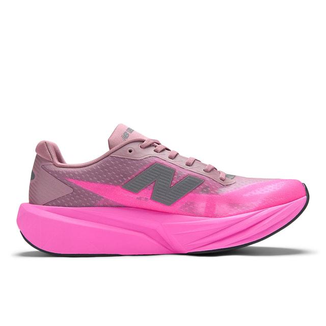 New Balance（ニューバランス） FuelCell Rebel v5 フューエルセル