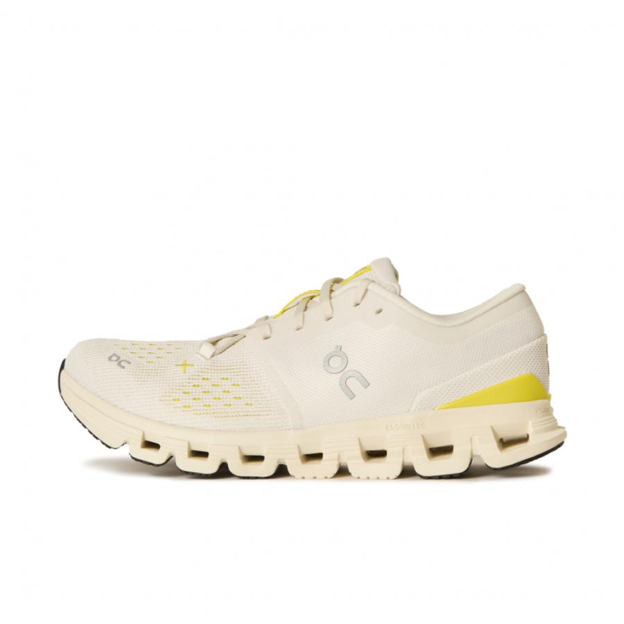 On（オン） Cloud X 4 クラウド エックス 4 ME30043072 メンズ 陸上