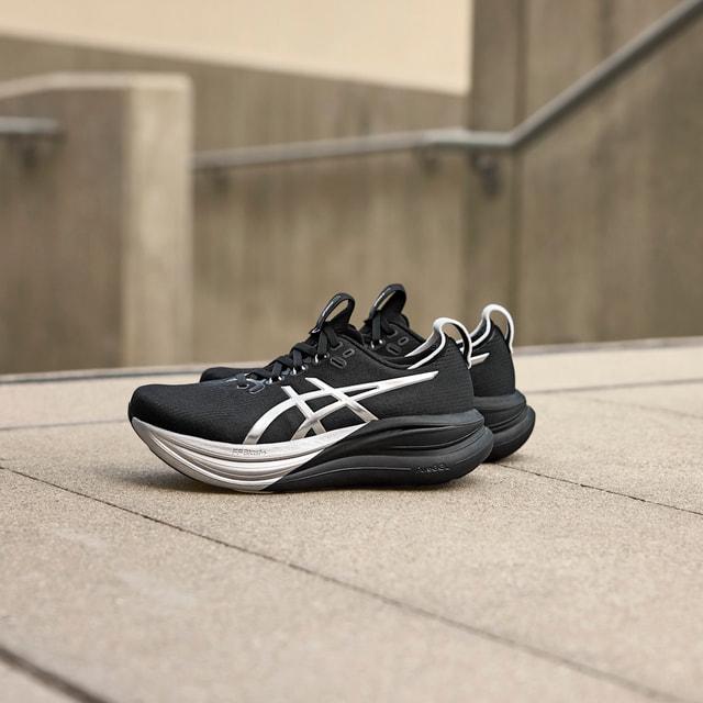 ASICS（アシックス） GEL-NIMBUS 28 PLATINUM ゲルニンバス28