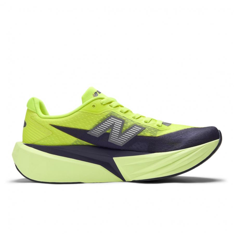 New Balance（ニューバランス） FuelCell Rebel v5 フューエルセル