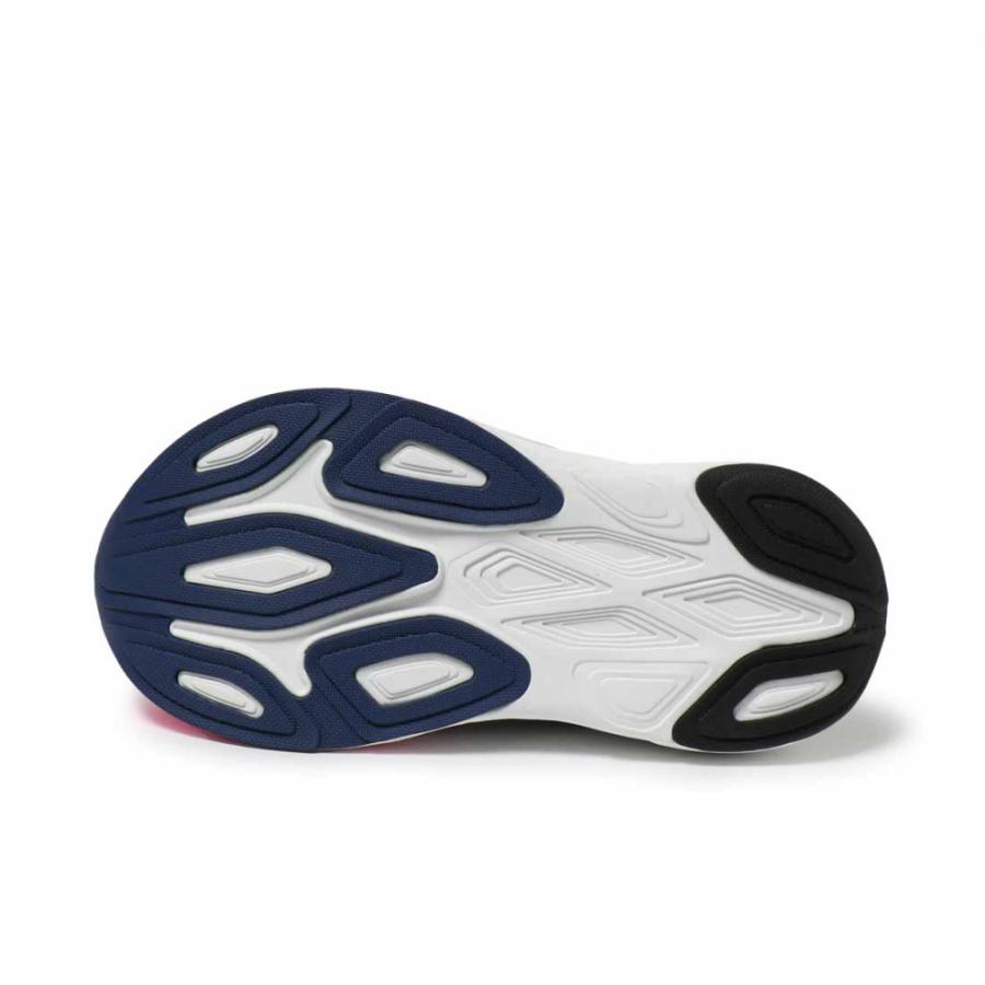 New Balance（ニューバランス） Fresh FoamX More v6 フレッシュ