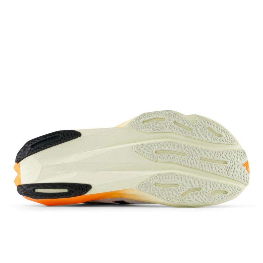 New Balance（ニューバランス） FuelCell Pvlse v1 フューエルセル