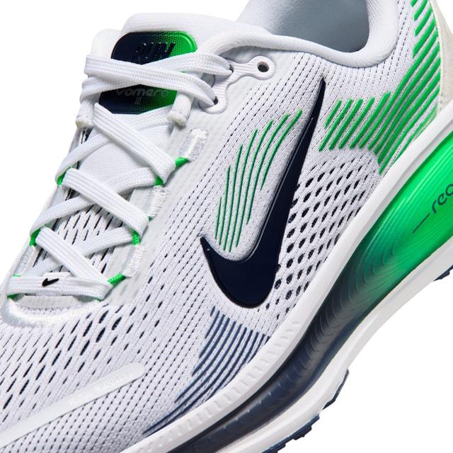 NIKE（ナイキ） VOMERO 18 ズーム ボメロ 18 GS HQ2157-116 ジュニア
